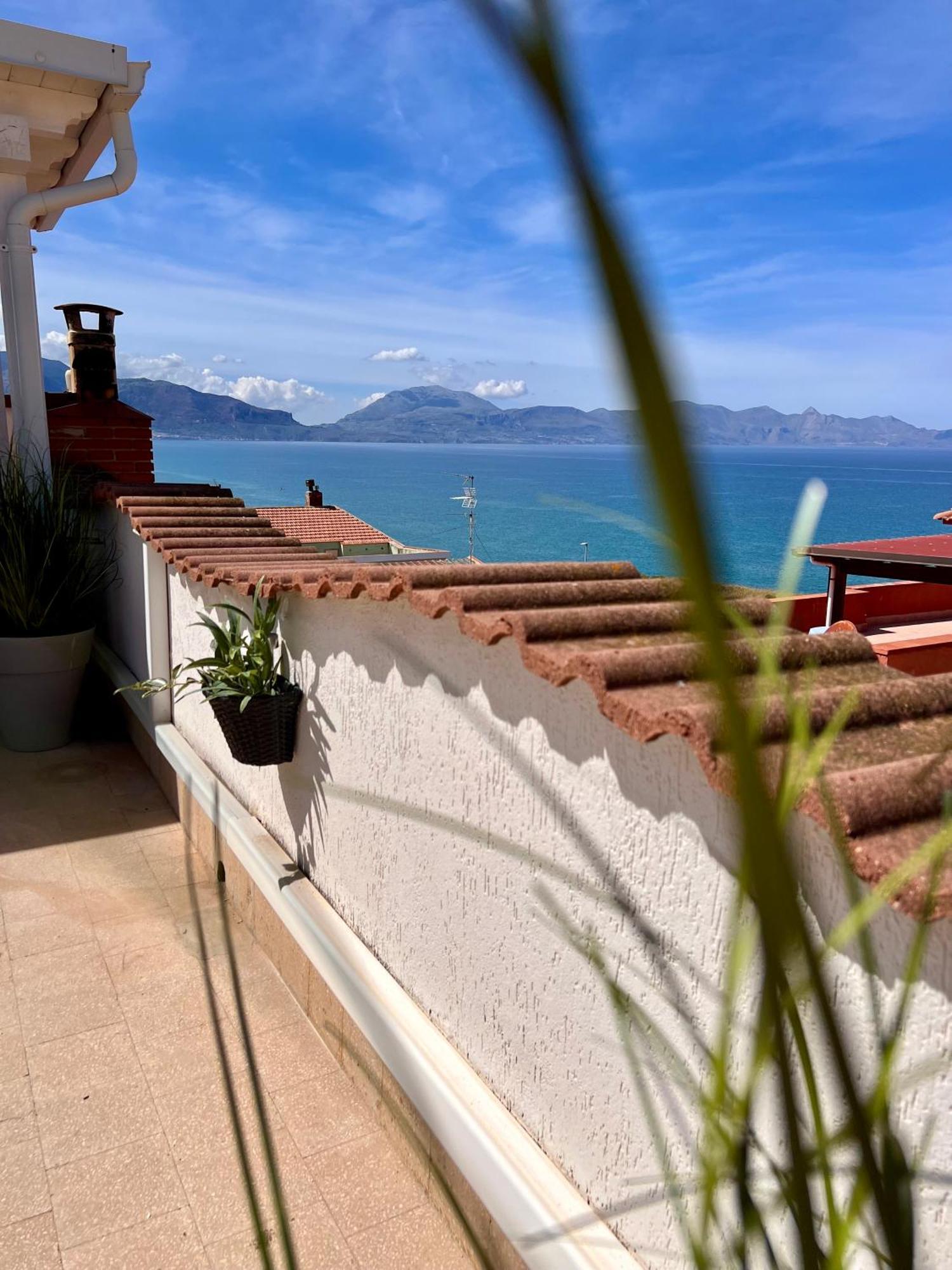 Casa Vacanze Anna Balestrate Exterior photo